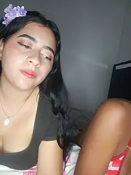 Chloe Sky love online show from June 25, 5:12 am