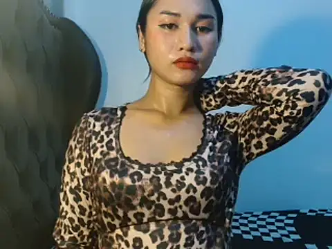 lava lux online show from June 17, 4:37 am