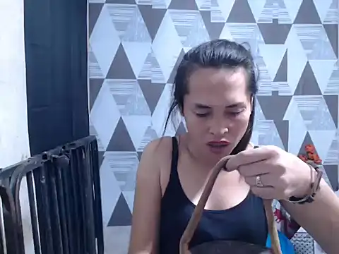 Wiynwyn Delamerced1989 online show from February 23, 11:13 pm