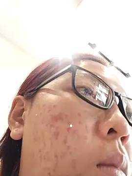 Snapshot of Mint299 chatting on November 17, 7:47 am Mint299 online show from November 17, 7:47 am