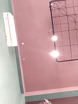 Snapshot of Mint299 chatting on November 18, 8:52 am Mint299 online show from November 18, 8:52 am