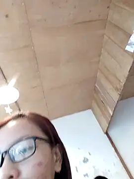 Snapshot of Mint299 chatting on November 28, 7:33 am Mint299 online show from November 28, 7:33 am