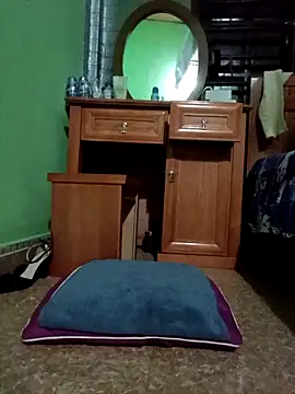 SexyQueen99 online show from November 15, 10:15 pm