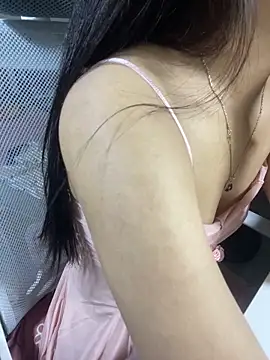 Snapshot of Mina048 chatting on September 12, 5:35 pm Mina048 online show from September 12, 5:35 pm