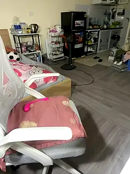 Snapshot of Mina048 chatting on November 4, 12:15 pm Mina048 online show from November 4, 12:15 pm