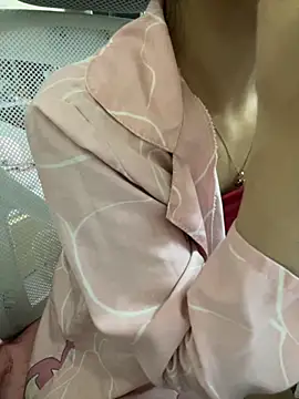 Snapshot of Mina048 chatting on November 29, 3:09 am Mina048 online show from November 29, 3:09 am