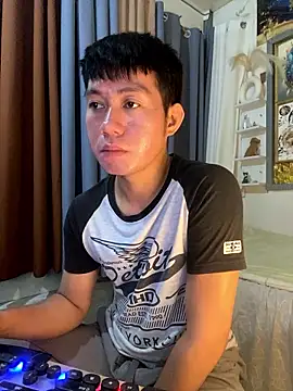 xshyboyx online show from January 7, 2:14 am