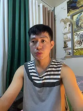 Snapshot of xshyboyx chatting on July 17, 3:35 am xshyboyx online show from July 17, 3:35 am