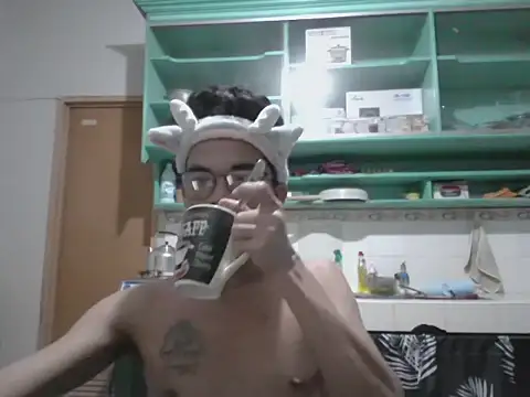 Snapshot of Natsboii chatting on October 3, 10:51 pm Natsboii online show from October 3, 10:51 pm