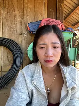 ThiHa003 online show from November 28, 2:58 am