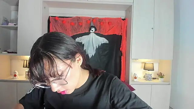 CamiGox online show from November 6, 7:37 pm