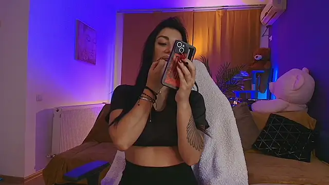 AnyaKim online show from October 3, 9:50 am