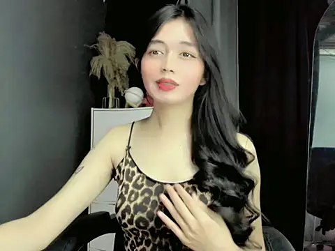 Snapshot of LexiLove chatting on October 2, 1:18 pm LexiLove online show from October 2, 1:18 pm