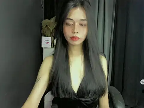 Snapshot of LexiLove chatting on April 29, 10:27 pm LexiLove online show from April 29, 10:27 pm