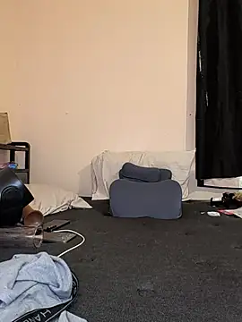 Cnutt310 online show from February 23, 11:46 pm