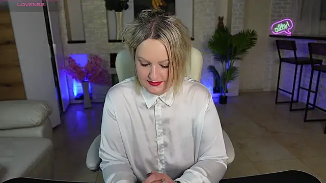 MariemLui online show from March 21, 3:59 pm