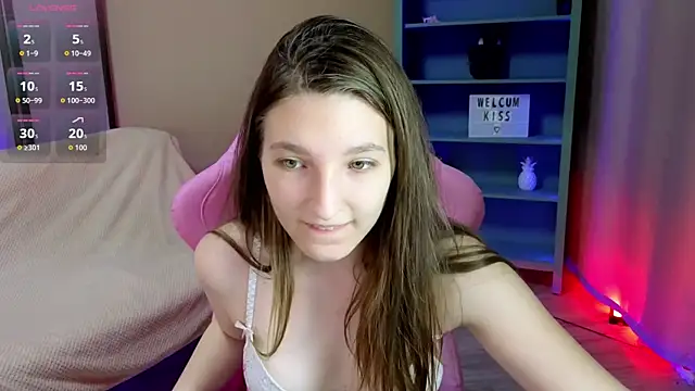 Snapshot of Mia_Myles chatting on October 1, 10:10 am Mia Myles online show from October 1, 10:10 am