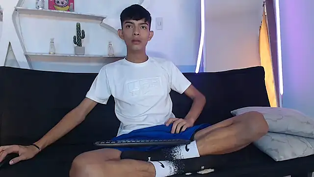 PRETTY SEX1 online show from October 10, 1:32 pm