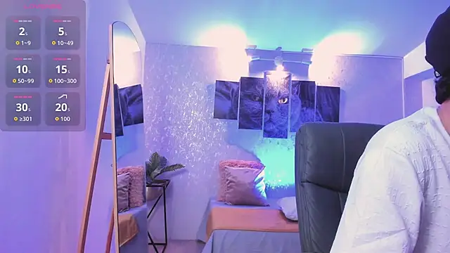 nils saint online show from December 18, 1:00 am