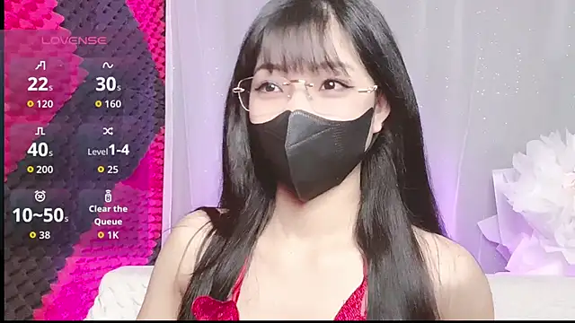 Snapshot of kemybaby chatting on October 27, 9:19 pm kemybaby online show from October 27, 9:19 pm