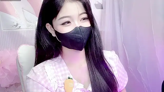 kemybaby online show from April 14, 8:15 pm