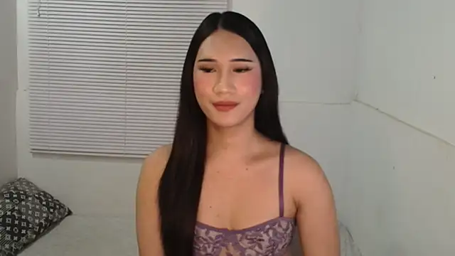 Leighs Celine online show from February 2, 5:00 pm