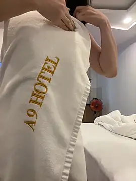 Meii-meyy online show from October 21, 5:52 am