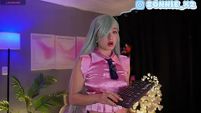 Sonnie mami online show from September 19, 2:40 pm