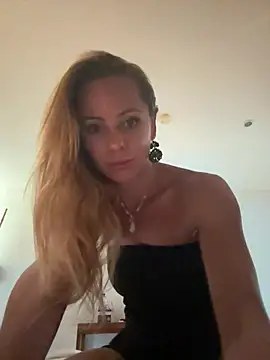 amelialorenz online show from June 22, 2:13 am