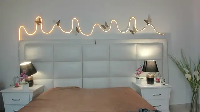 InnaVolkova online show from February 2, 12:15 pm