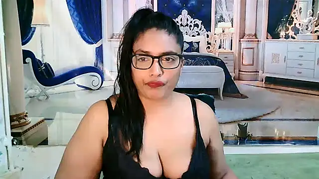 Snapshot of IndiaBlackPanther chatting on October 11, 7:18 am IndiaBlackPanther online show from October 11, 7:18 am