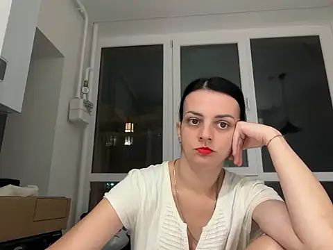 Snapshot of Sladosttss chatting on November 3, 5:14 pm Sladosttss online show from November 3, 5:14 pm