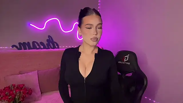 mistress of hearts online show from November 6, 8:32 pm