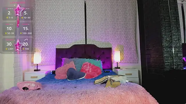 Snapshot of Zamara_Kleii chatting on September 12, 4:34 am Zamara Kleii online show from September 12, 4:34 am