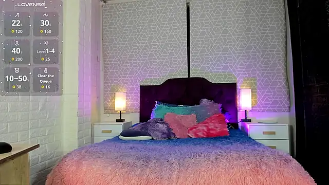 Snapshot of Zamara_Kleii chatting on October 1, 4:07 am Zamara Kleii online show from October 1, 4:07 am