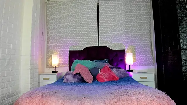 Snapshot of Zamara_Kleii chatting on October 3, 3:25 am Zamara Kleii online show from October 3, 3:25 am