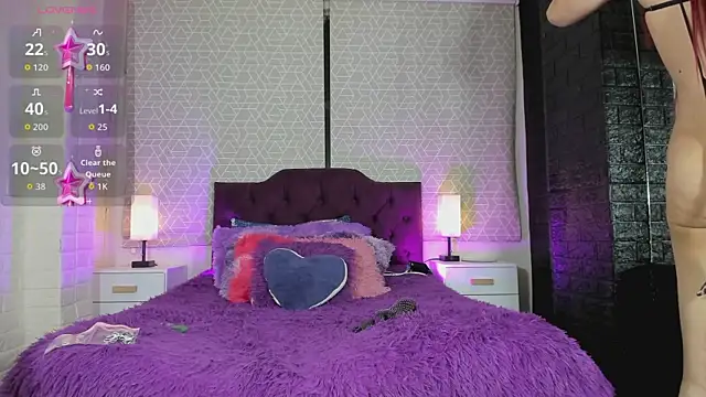 Snapshot of Zamara_Kleii chatting on October 21, 4:46 am Zamara Kleii online show from October 21, 4:46 am