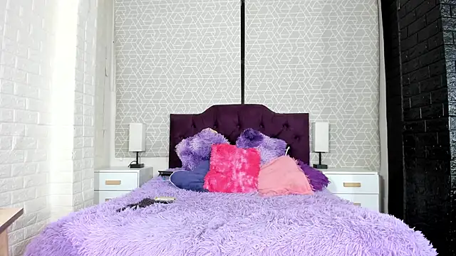 Snapshot of Zamara_Kleii chatting on November 8, 4:34 am Zamara Kleii online show from November 8, 4:34 am