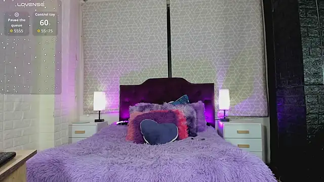 Snapshot of Zamara_Kleii chatting on November 15, 5:16 am Zamara Kleii online show from November 15, 5:16 am