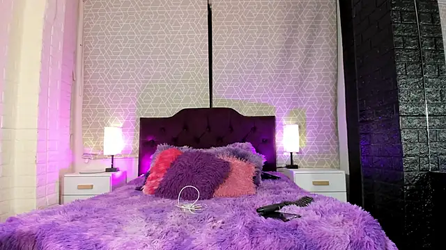 Snapshot of Zamara_Kleii chatting on December 14, 4:51 am Zamara Kleii online show from December 14, 4:51 am