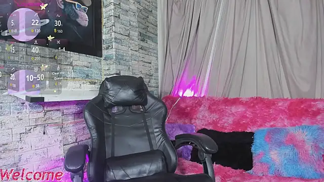 Snapshot of Zamara_Kleii chatting on May 12, 11:02 pm Zamara Kleii online show from May 12, 11:02 pm