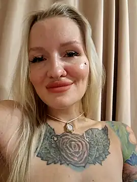 Snapshot of KateMonroe chatting on October 15, 9:26 pm KateMonroe online show from October 15, 9:26 pm