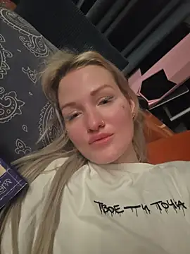 KateMonroe online show from April 7, 9:15 pm