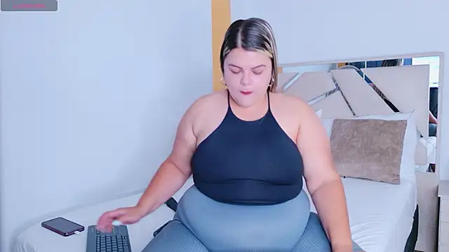 KiimBrooks online show from April 19, 10:03 am