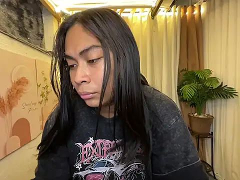 Snapshot of Sweetasian_cum chatting on March 9, 3:54 am Sweetasian cum online show from March 9, 3:54 am