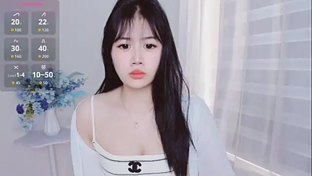 Snapshot of -Rose-Lucky- chatting on October 20, 1:17 am -Rose-Lucky- online show from October 20, 1:17 am