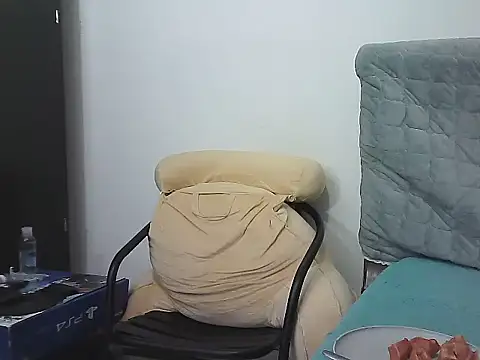 morenocabro10 online show from November 18, 1:44 am