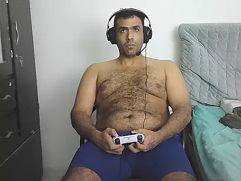 morenocabro10 online show from April 7, 6:14 am