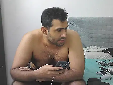 morenocabro10 online show from April 18, 2:37 am