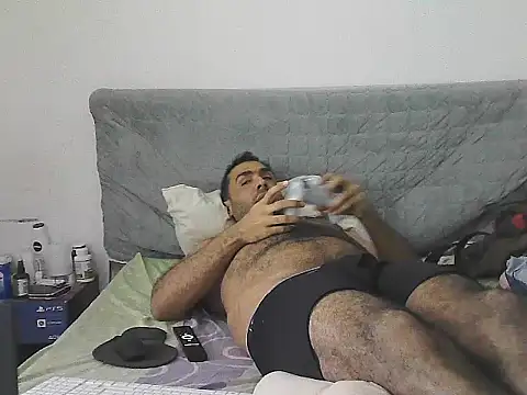 morenocabro10 online show from May 22, 2:51 am